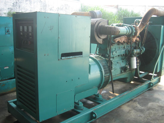 望谟租赁发电机- 发电机碳刷磨损的原因是什么