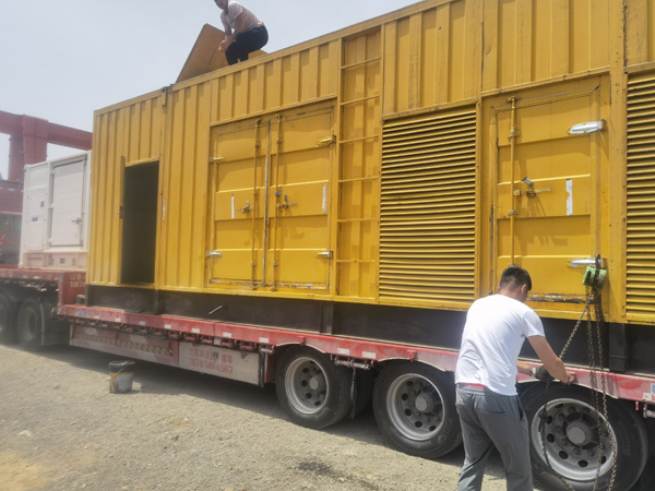 望谟除了负载情况和发动机维护，还有哪些因素会影响 200kw 柴油发电机的油耗？