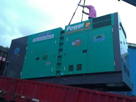 望谟柴油发电机组转速不稳定时，如何对发动机进行维护？