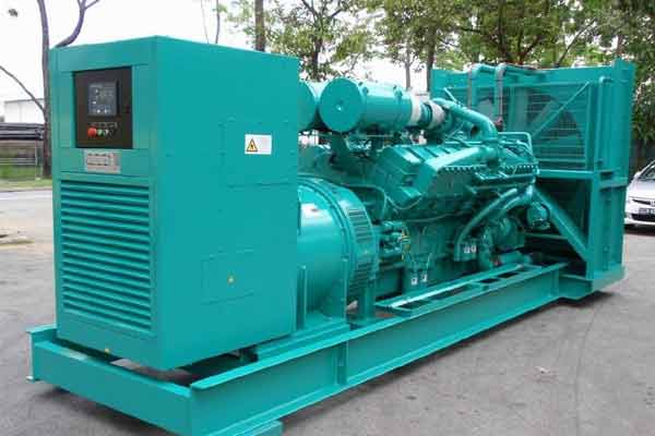 望谟柴油发电机组电压不稳定怎样维修？