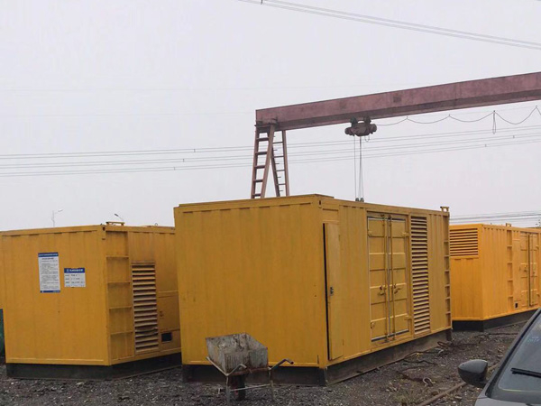 望谟100kw柴油发电机组每小时油耗？